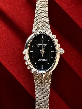 Vintage Gruen Oval Quartz Women’s Dress Watch
